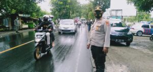 Lakukan Ops Yustisi Gabungan di Labuapi, Upaya TNI-Polri dan Pemda Lobar dalam Percepatan Pencegahan Covid-19