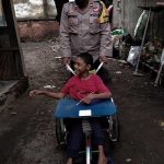 Assessment Kursi Roda, Secercah Harapan Anak-anak Disabilitas di Lombok Barat