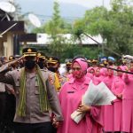 Farewell Parade Hiasi Acara Pergantian Kapolres Lombok Barat
