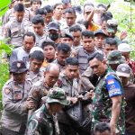 Korban Hilang di Batulayar Ditemukan, Tertimbun Kayu dan Batang Pohon