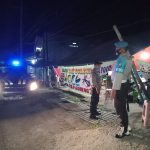 Pantau Situasi Wilayah, Polsek Lembar Lakukan Himbauan Prokes