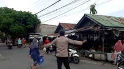 Polsek Labuapi Turunkan Personel di Pasar Sore (2)