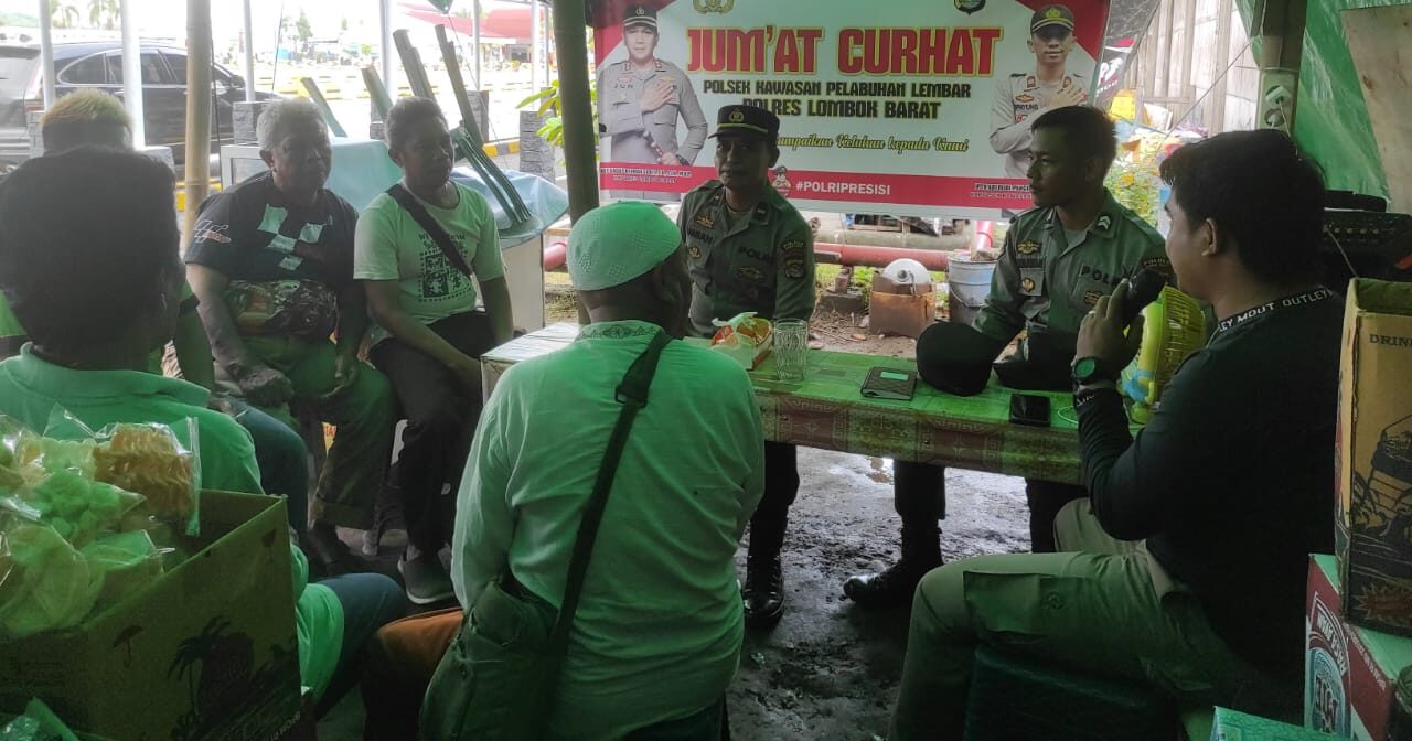 Jumat Curhat Polsek kawasan Pelabuhan Lembar, Temui Para Buruh dan Pedangan Asongan