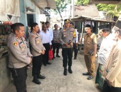 Polda NTB Bersama Kapolres Lombok Barat Bersilahturahmi ke Keluarga Korban Gempa Turki di Labuapi
