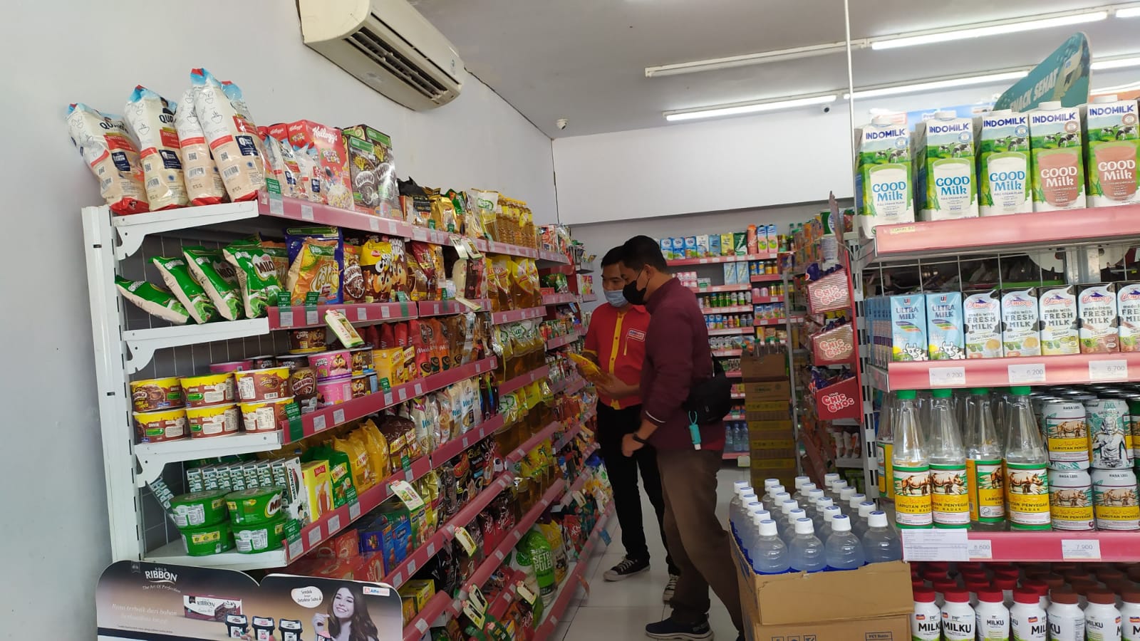 Polsek Gerung Memantau Stok dan Harga Bahan Pangan Menjelang Bulan Ramadhan