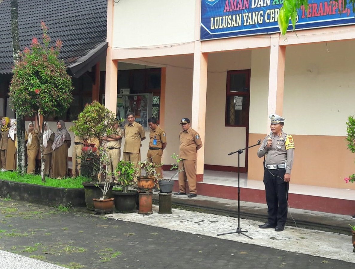 Satgas Operasi Keselamatan Rinjani Polres Lombok Barat Laksanakan Police Goes To School