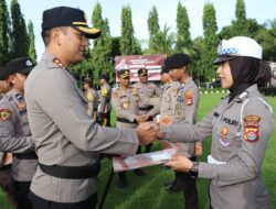 Sebanyak 24 Personel Polres Lombok Barat Berpestasi, Terima Penghargaan dari Karo SDM Polda NTB