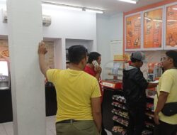 Berantas Penyakit Masyarakat, Polsek Batulayar Sita Ratusan Minuman Beralkohol Tanpa Izin