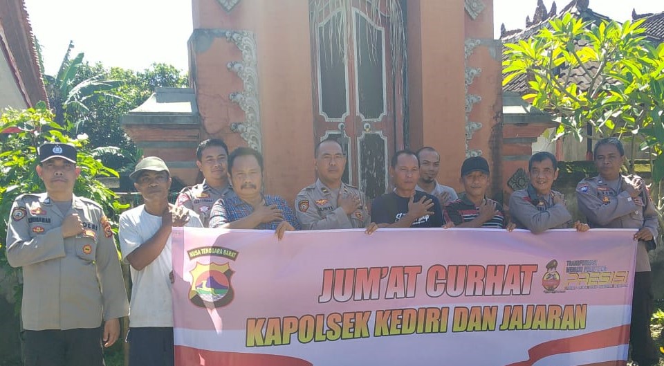 Jumat Curhat Kapolsek Kediri di Dusun Karang Lamper, Bahas Kesiapan Pengamanan Nyepi