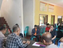Bahas Berbagai Permasalahan di Desa, Dalam Jumat Curhat Polsek Gerung di Desa Babussalam
