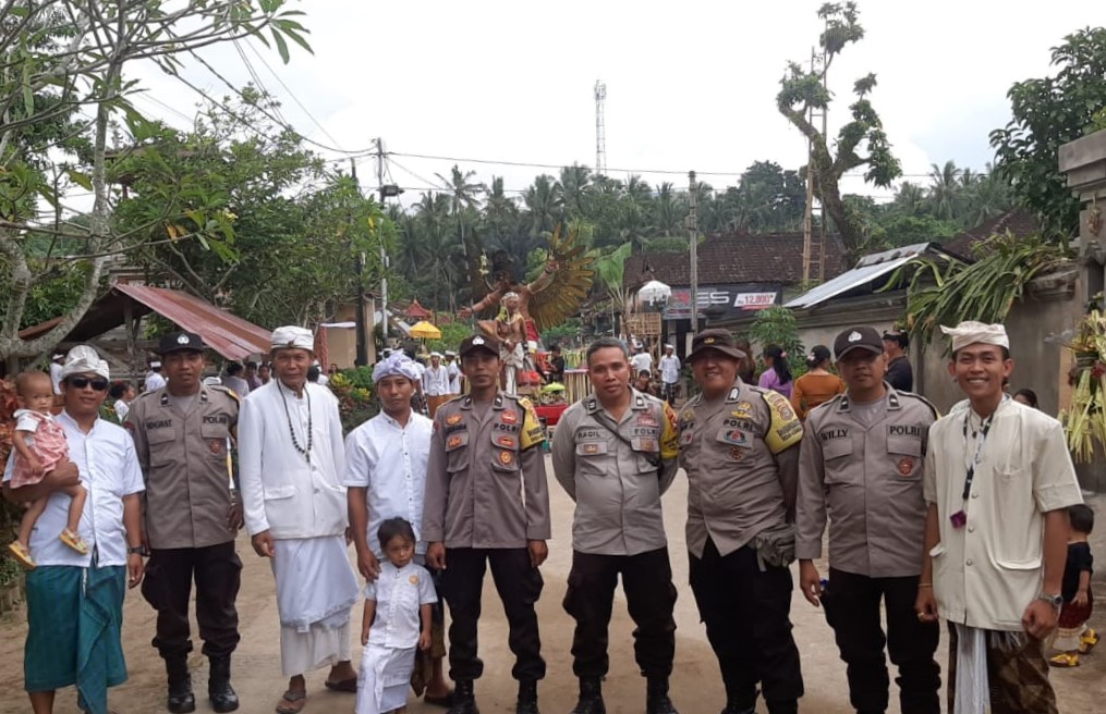 Patroli Rutin Antisipasi Gangguan Kamtibmas di wilayah Hukum Polsek Batulayar