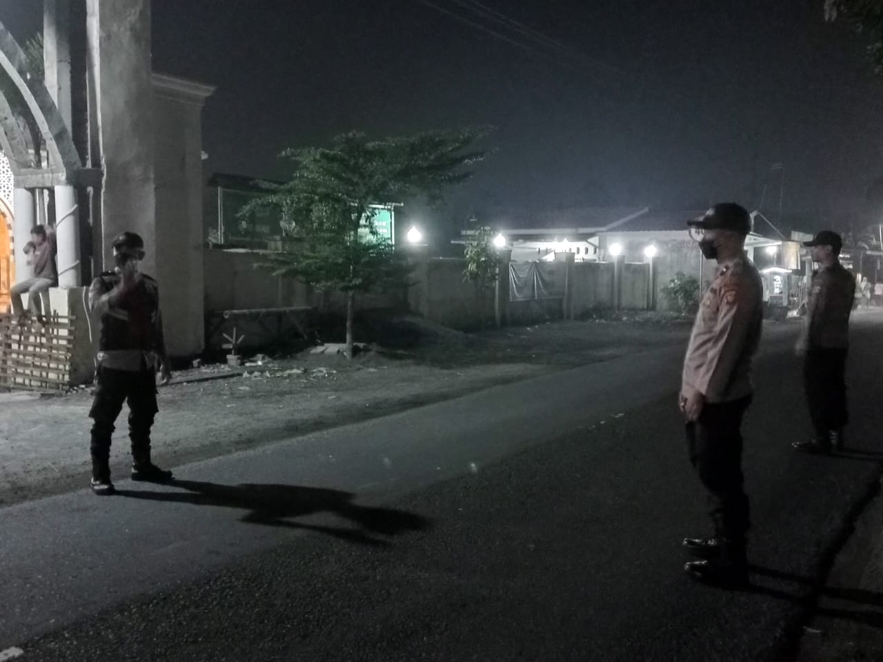 Pengamanan Ibadah Sholat Tarawih di Kuripan, Polisi Imbau Pemuda Jangan Nyalakan Petasan