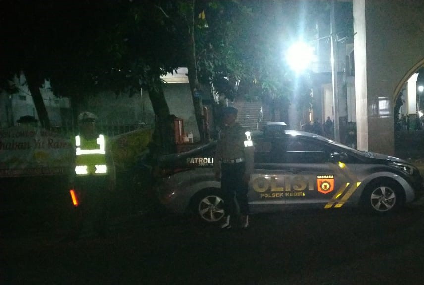 Pengamanan Sholat Tarawih warga masyarakat di Masjid Prioritas Kecamatan Kediri
