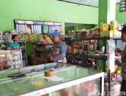 Minyak Goreng Naik Signifikan, Polsek Lembar Pantau Harga di Pasar Jembatan Kembar Timur