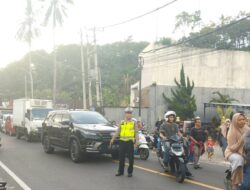 Polsek Batulayar Amankan Kegiatan Nyongkolan di Jalan Raya Senggigi, Desa Batulayar Barat