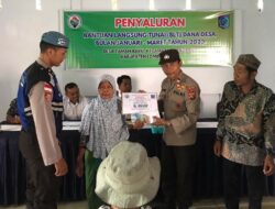 Polsek Sekotong Amankan dan Monitor Penyaluran BLT DD di Desa Taman Baru, Lombok Barat