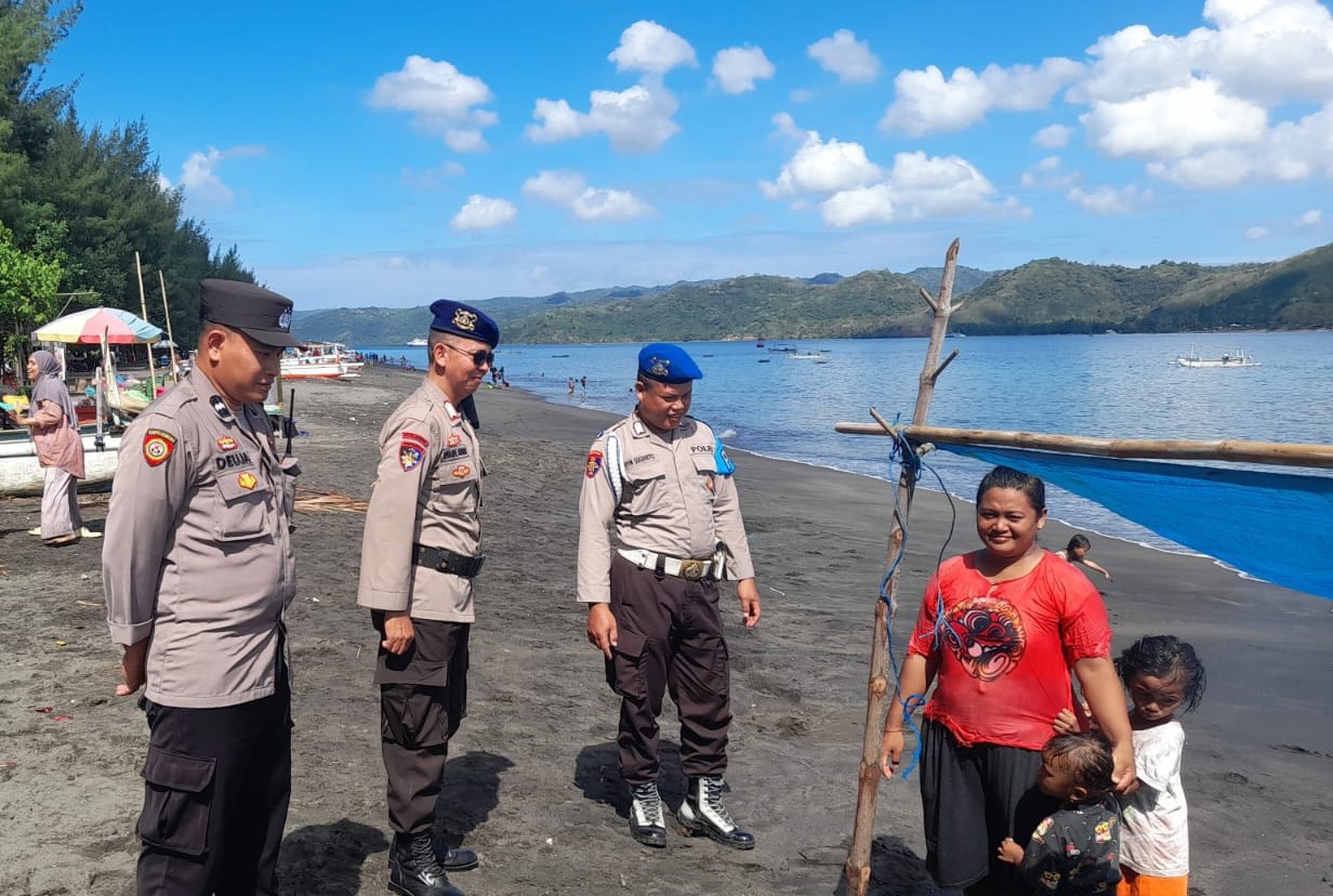 Patroli Pantai Cemare, Polsek Lembar Ajak Masyarakat Jaga Kamtibmas