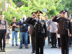 Polres Lombok Barat Gelar Upacara Pelepasan Almarhum Purn. Kombes Pol Drs. Dewa Maningka Jaya