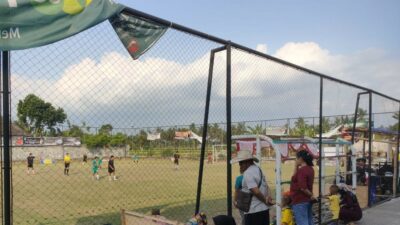 Polsek Kediri Amankan Open Turnamen Kades Cup Fun Foot Ball 2023 Desa Gelogor
