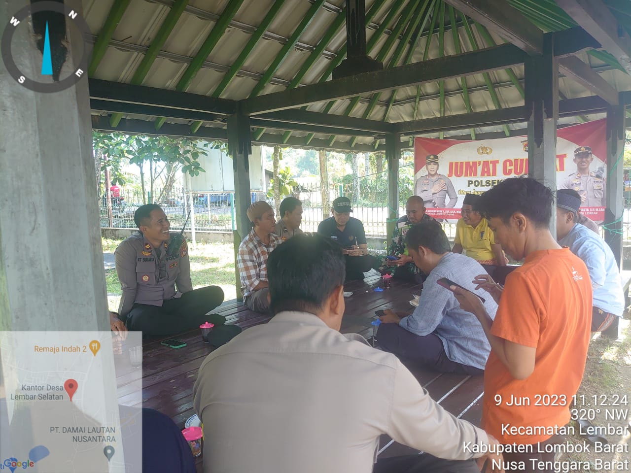 Polsek Lembar Gelar Kegiatan Jumat Curhat Bersama Kadus Lembar Selatan