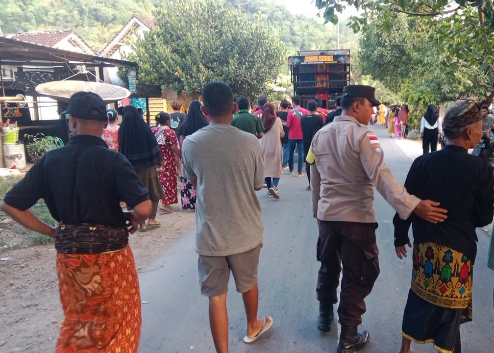 Tradisi Adat Nyongkolan Sukses Digelar di Kecamatan Sekotong