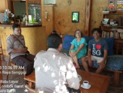 Polsek Batulayar dan Masyarakat Desa Senggigi Curhat Bareng di Jumat Curhat