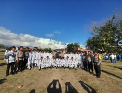 Polri Motivasi Anggota Paskibra Kecamatan Gerung untuk Jadi TNI atau Polisi