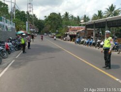 Polsek Batulayar Amankan Pemakaman Warga dan Lalu Lintas di makam Keramat Batulayar