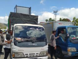 Antisipasi Barang Ilegal, Polsek Kawasan Pelabuhan Lembar Periksa Bongkaran Kapal