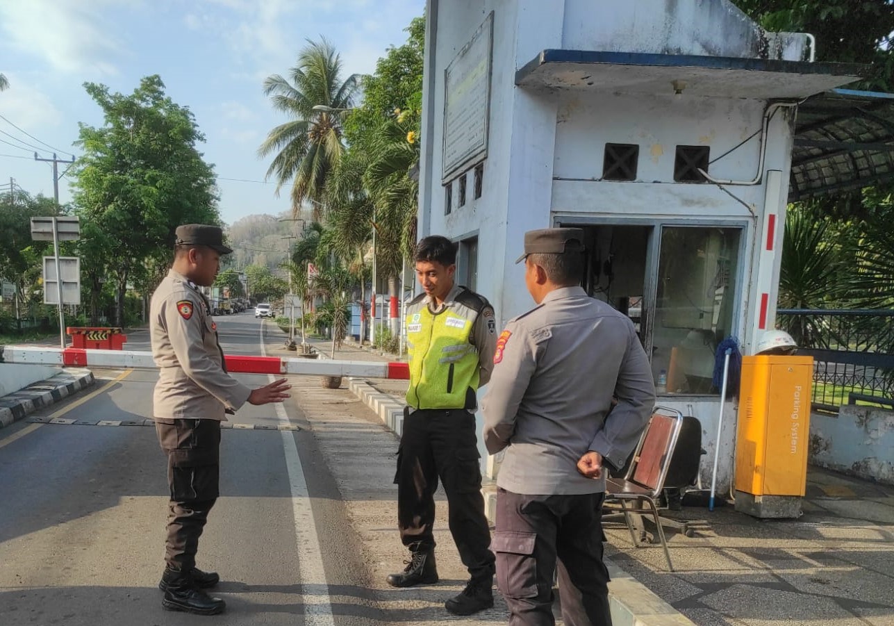 Polsek Kawasan Pelabuhan Lembar Sambangi PT. PELINDO III