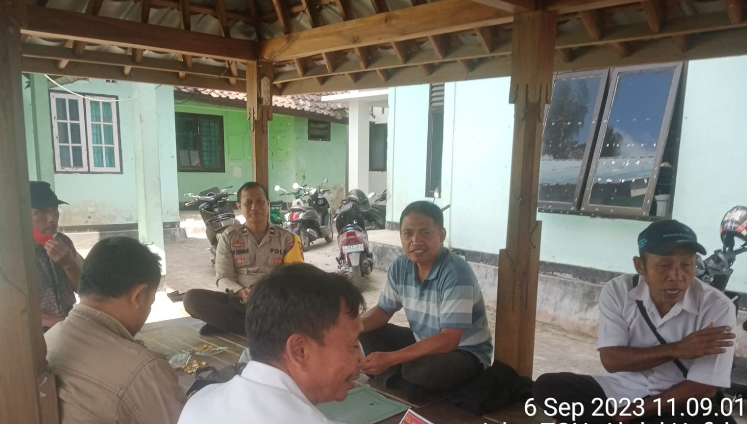 Polsek Kediri Ajak Warga Jagaraga Indah Hindari TPPO