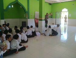 Polsek Sekotong Sosialisasikan Dampak Kenakalan Remaja di Ponpes Ahlussunah Waljamaah NW Berambang