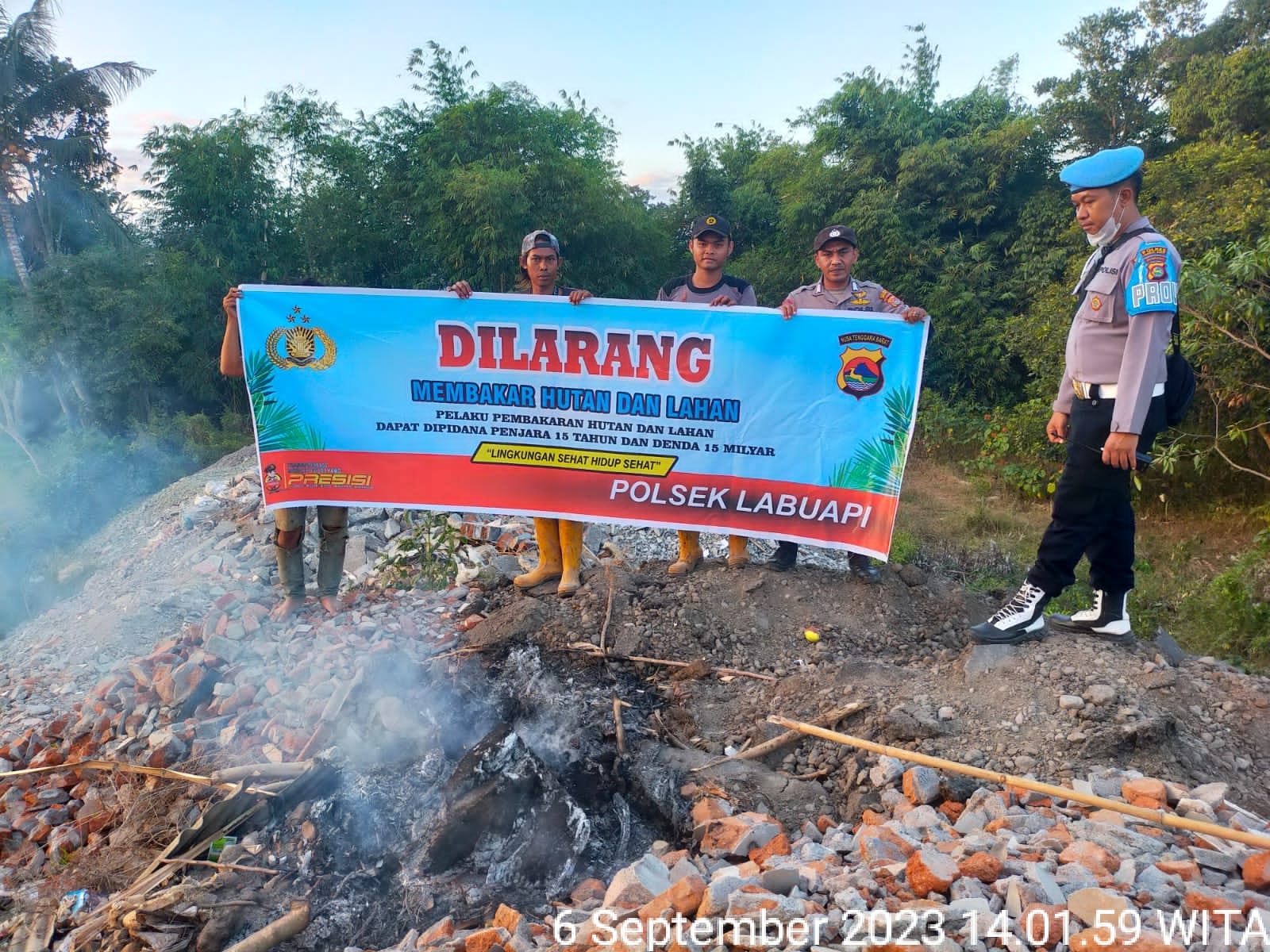 Upaya Polsek Labuapi Cegah Karhutla di Lahan Perkebunan Kuranji