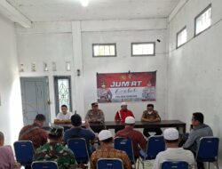Kapolsek Gerung Gelar Jumat Curhat, Tampung Masukan dan Saran dari Aparatur Desa Mesanggok