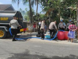 Polres Lombok Barat Salurkan Air Bersih untuk Warga Terdampak Kekeringan di Kuripan