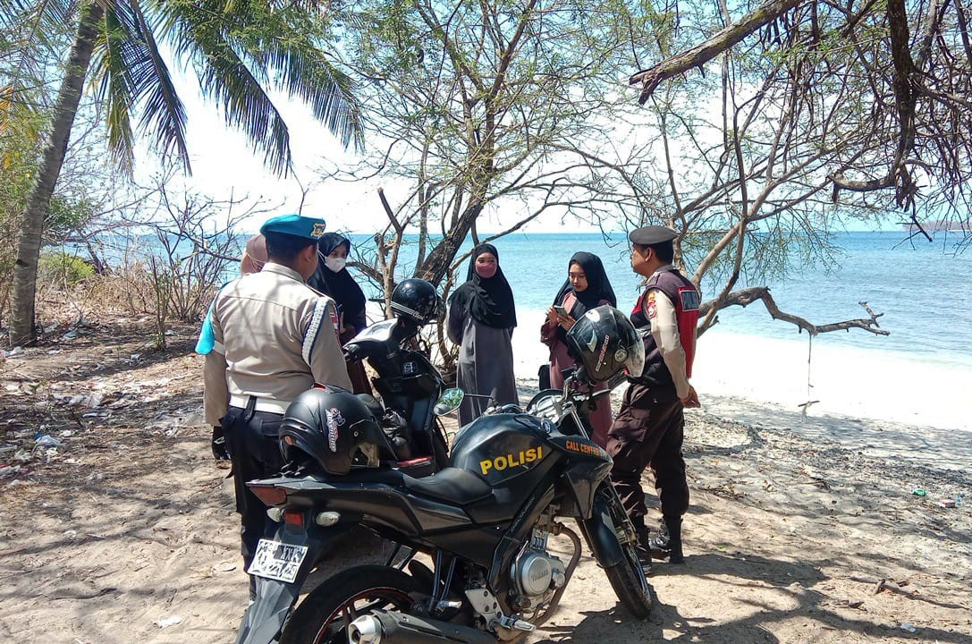 Polsek Sekotong Gelar Patroli Rutin Antisipasi Kriminalitas di Lokasi Obyek Wisata