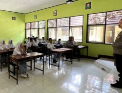 Polres Lombok Barat Sosialisasi Pemilu 2024 ke Siswa SMA dan PPK
