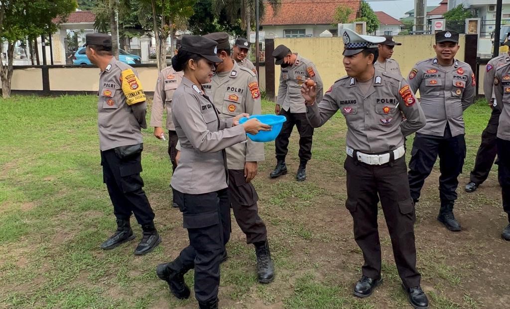 Polsek Kediri Kembali Gelar Jumat Berkah 1 Personil 1 Butir Telur untuk Menekan Angka Stunting