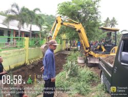 TNI-Polri dan Instansi Terkait Bersihkan Selokan dan Tanam Padi Cegah Banjir di Lombok Barat