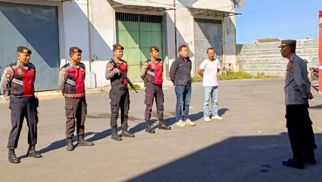 Operasi Pengamanan Gudang Logistik KPU Lombok Barat dalam Rangka Pemilu Serentak 2024