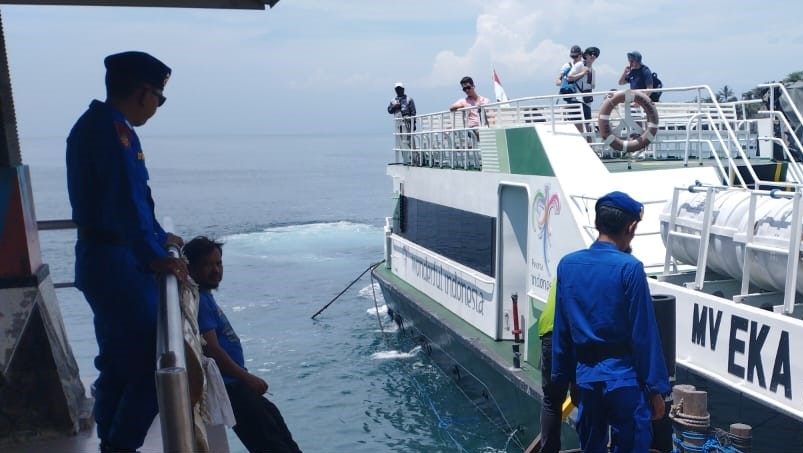 Patroli Polairud Polres Lombok Barat untuk Menjaga Keamanan Pelabuhan