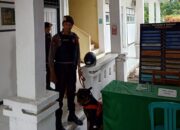 Patroli dan Sterilisasi Polres Lombok Barat Jamin Keamanan Kantor Bawaslu Lombok Barat Jelang Pemilu 2024