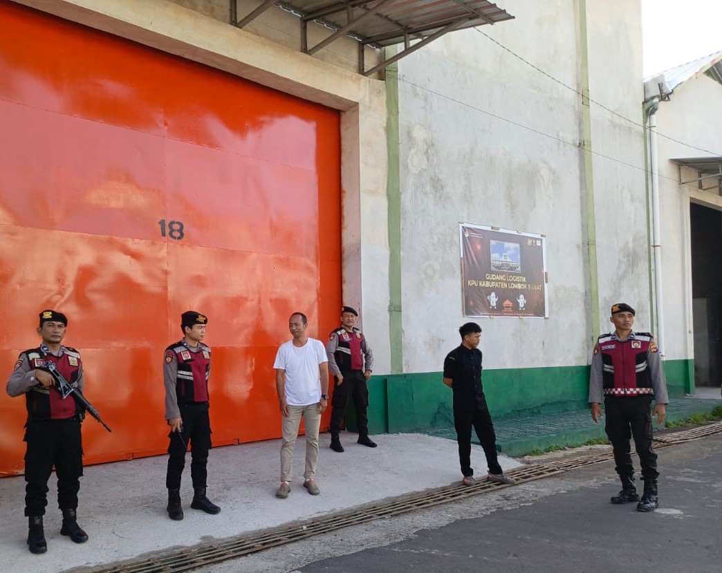 Polres Lombok Barat Perketat Pengamanan Gudang Logistik KPU, Kantor KPU, dan Bawaslu