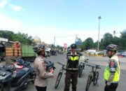 Polsek Pelabuhan Lembar Gelar Patroli Sepeda Antisipasi 3C dan Kemacetan