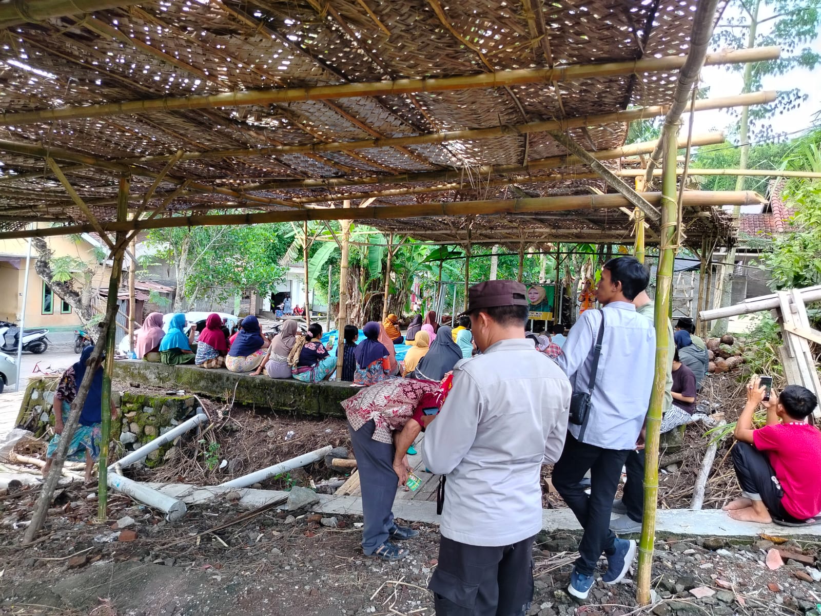 Pengamanan Kampanye Dialogis di Kuripan Selatan Lombok Barat Berjalan Lancar