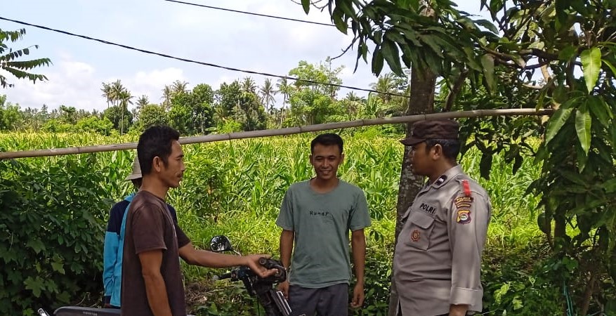 Polres Lombok Barat Gencar Sosialisasi Kamtibmas Jelang Pemilu, Sambangi Warga Desa Taman Ayu Gerung