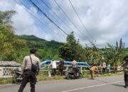 Kapolsek Sekotong Pimpin Gotong Royong Bantu Masyarakat Terdampak Abrasi