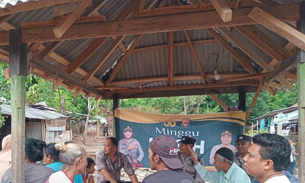 Polsek Gerung Gelar Program Minggu Kasih, Pererat Silaturahmi dengan Masyarakat