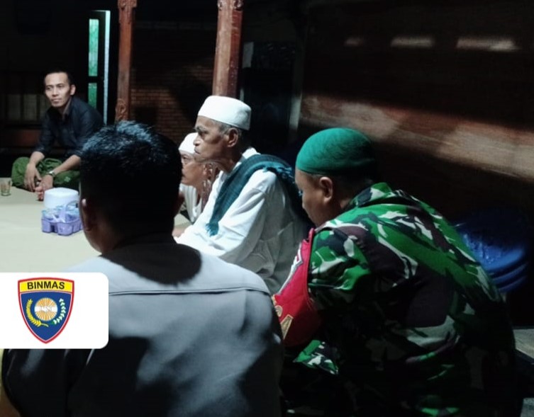 Bhabinkamtibmas dan Babinsa Sambangi Tokoh Agama di Desa Babussalam