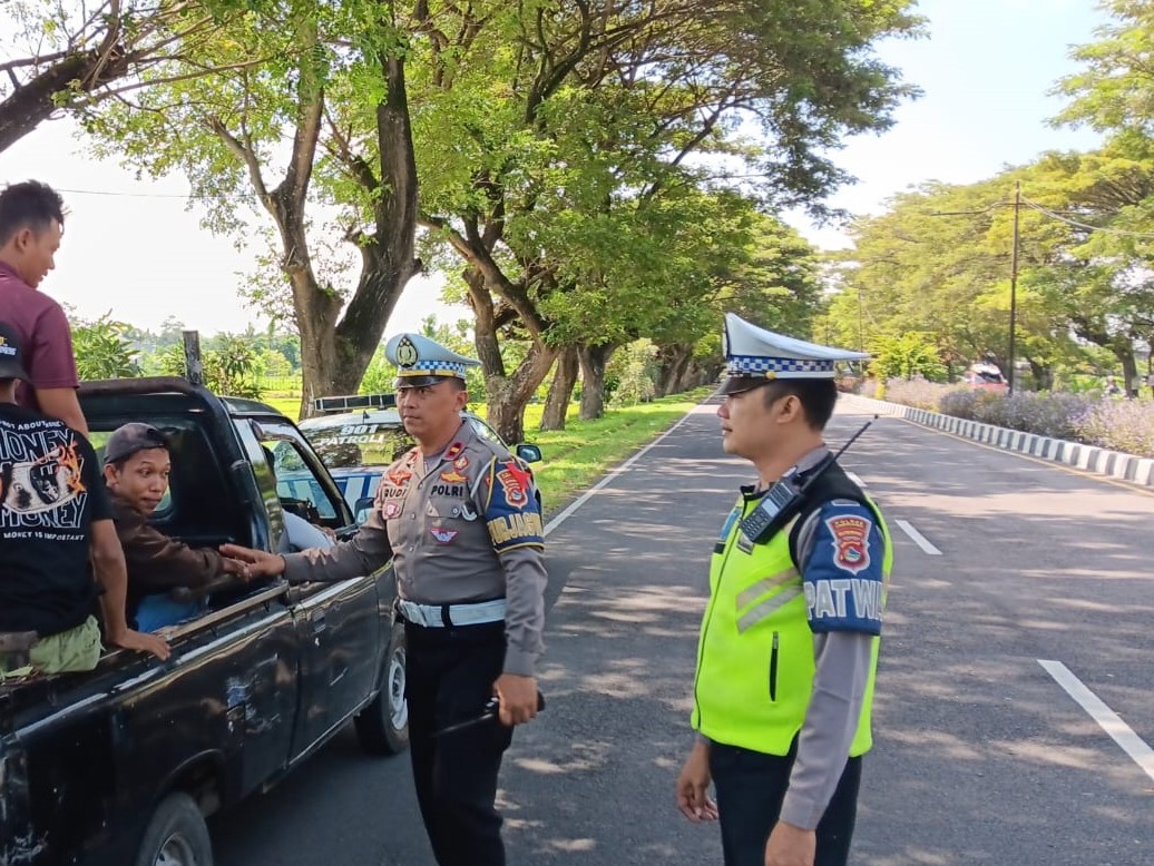 Patroli Sat Lantas Polres Lombok Barat Ciptakan Kamseltibcarlantas Kondusif